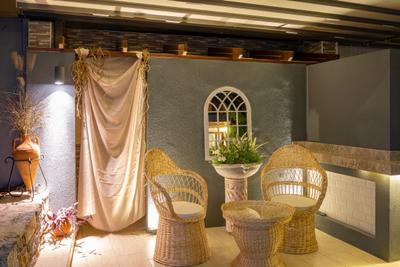 Maye Residence