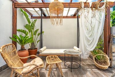 Maye Residence