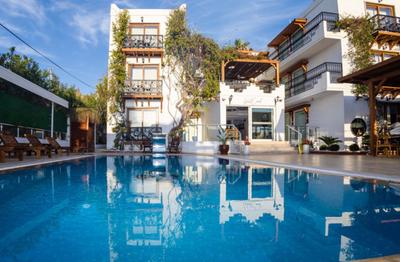 West Coast Otel