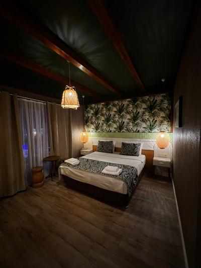 Dolphin Park Hotel