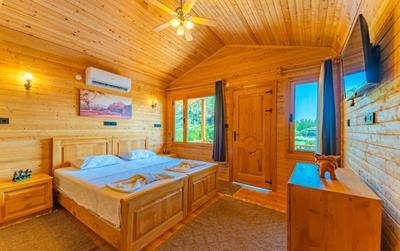 Blue Green Life Bungalow