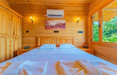 Blue Green Life Bungalow