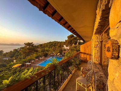Faralia Hotel