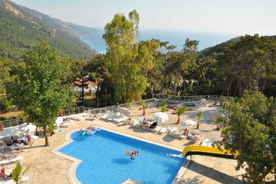St. Nicholas Park Hotel