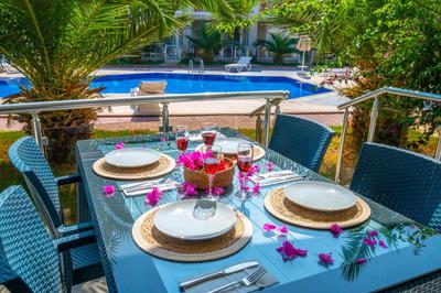 Sunset Beach Club Aqua Lettings