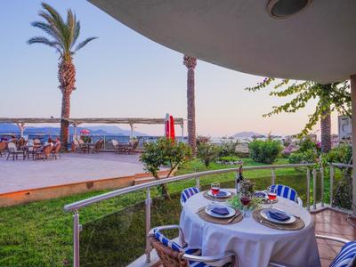 Sunset Beach Club Aqua Lettings