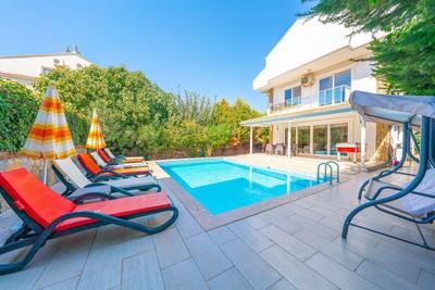 Villa Golden Pine