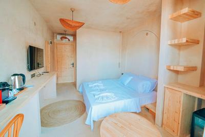 Felix Rooms