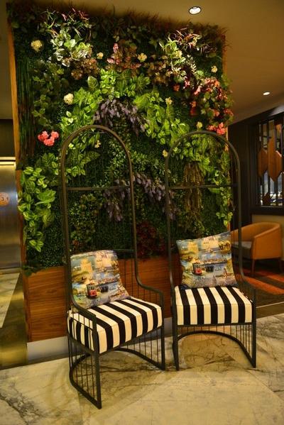 Oasis Hotel