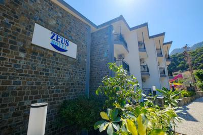 Zeus Turunç Otel
