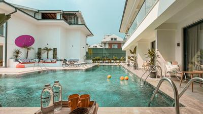 S-Cape Hotel