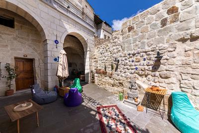 Feris Cave Hotel