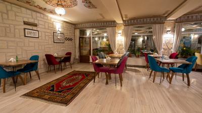 İn Stone House
