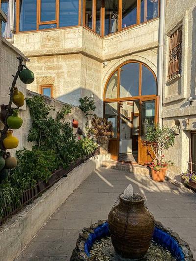 Vaveyla Cave Hotel
