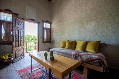 Lemon Cave Suites