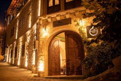 Pome Granate Cave Hotel