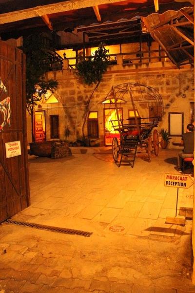 Tokmak Konuk Evi