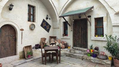 Armesos Cave Hotel