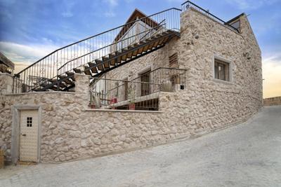 By Yüksel Cave House