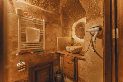 Zula Cave House