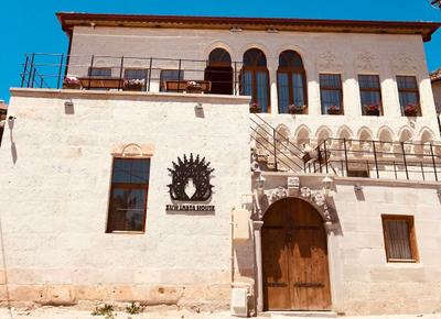 Zuwinasa House