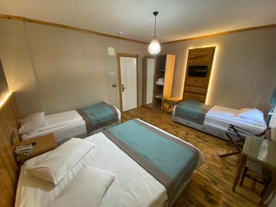 Sis Otel