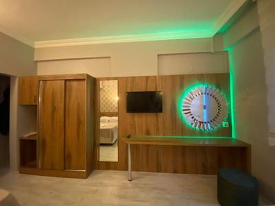 Grand 53 Hotel