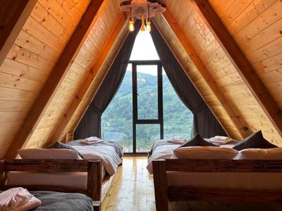Moni Suit Bungalow