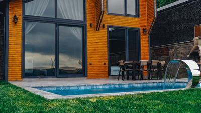Wooden Palaces Suit Villa