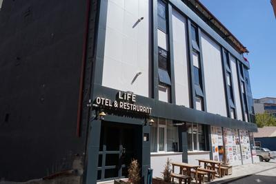 Life Otel