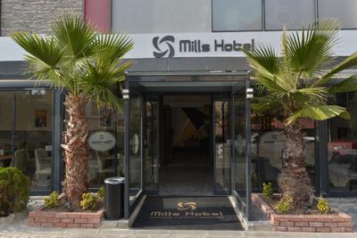Mills Hotel