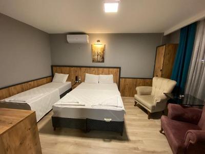 BossPort Hotel