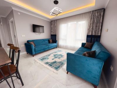 Metehan Suit Apart