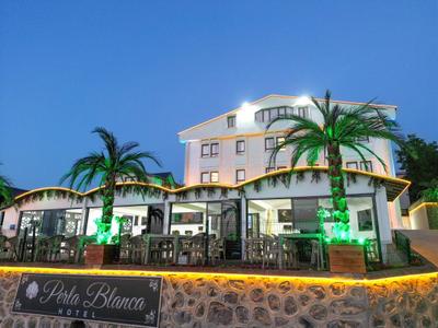 Perla Blanca Hotel