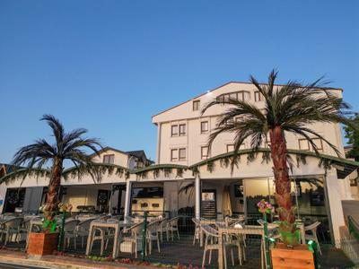 Perla Blanca Hotel