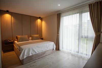 The Deck Otel