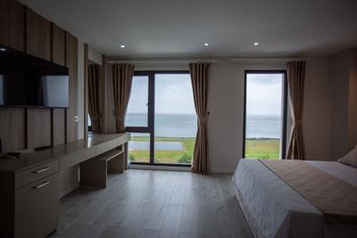 The Deck Otel
