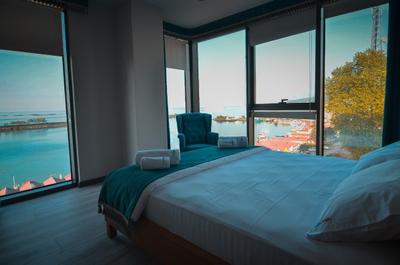 Marina Green Suit & Residence