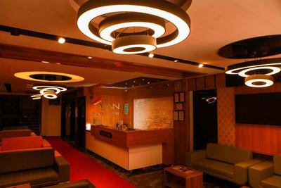 Van Suites Hotel