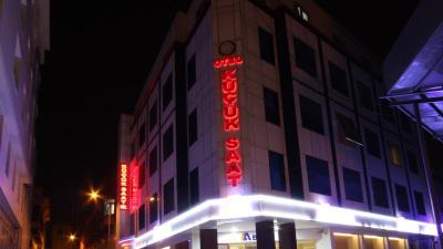 Adana Küçüksaat Otel