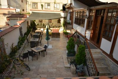 Çifte Konak