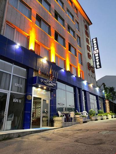 Grand 52 Hotel