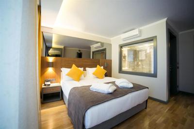 AnkaCity Suit Flat