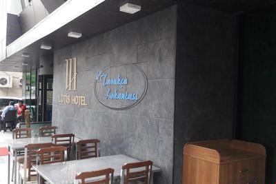 Lotis Hotel