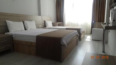 Renq Hotel