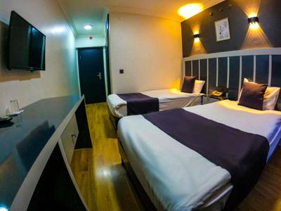 Rer Hotel