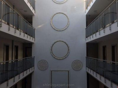 Shining Apart Otel