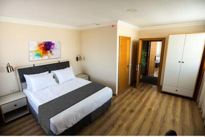 Agate Hotel