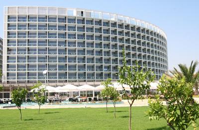 Crystal Centro Lara