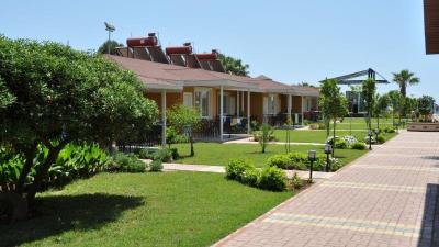Senza İnova Beach Hotel